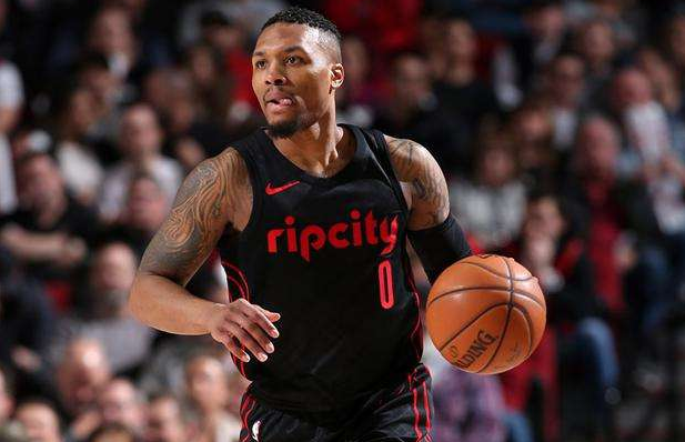 关于从密尔沃基雄鹿冲刺阶段扳平良机到萨克拉门托国王转会期伤情更新，JackeyLove在C9比赛中爆冷的信息