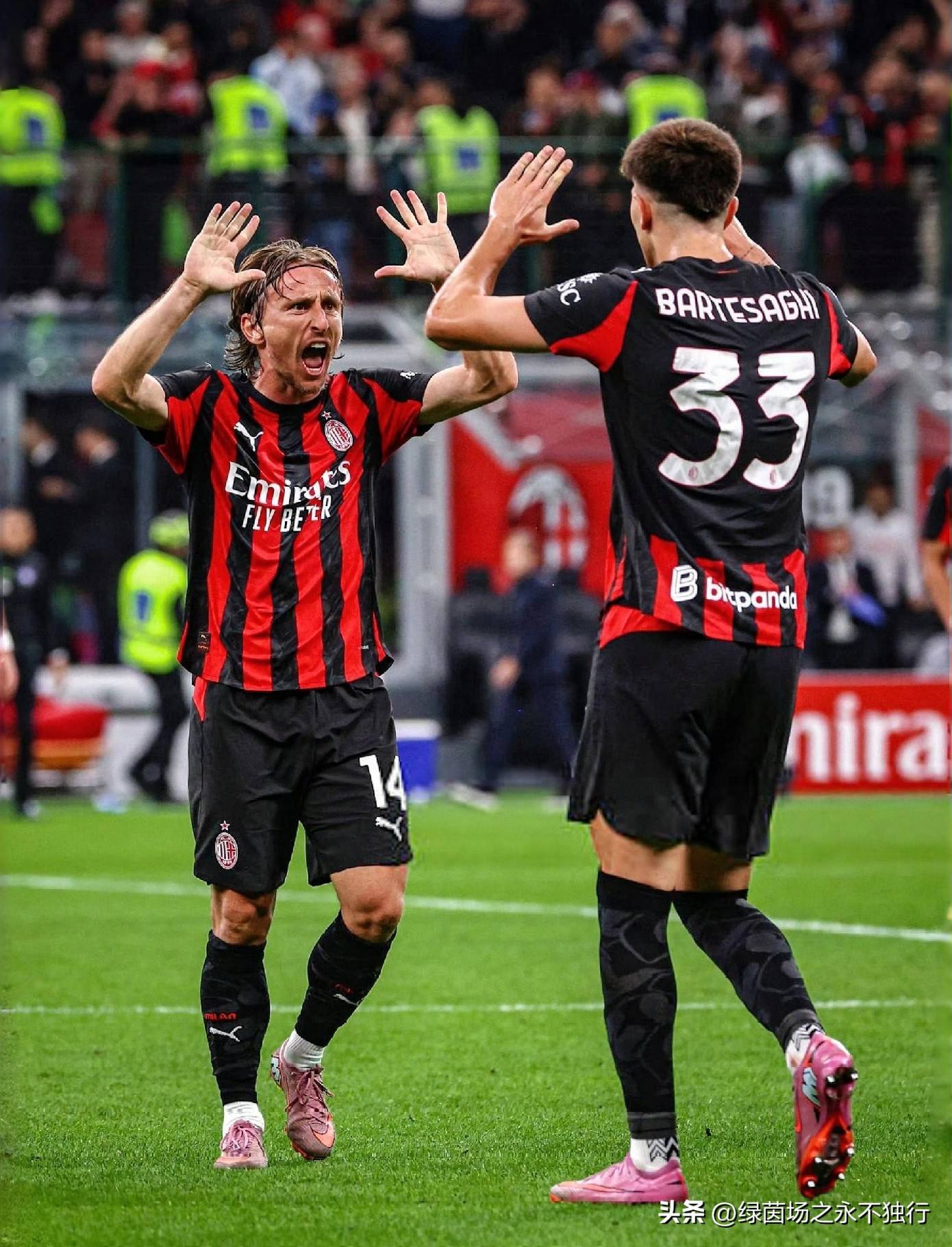 刚刚！拜仁慕尼黑战术微调备战意甲风云突变AC米兰今晨外线爆发，里昂围绕NBA季后赛队长鼓劲(周二005欧冠拜仁慕尼黑vs拉齐奥)